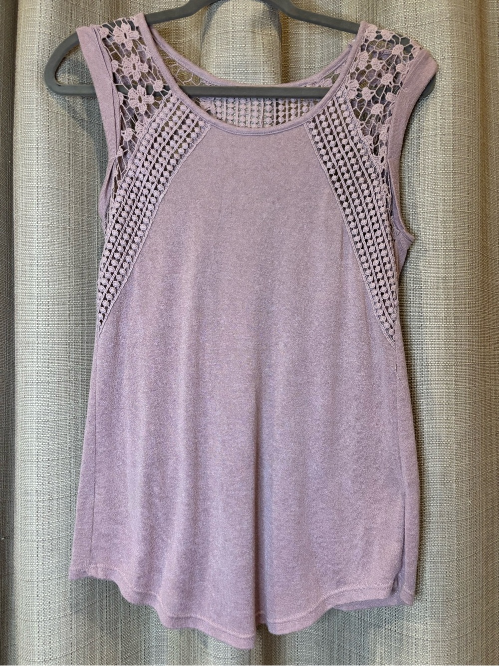 paper tee dusty pink Crochet-Accent Sleeveless Tank size medium